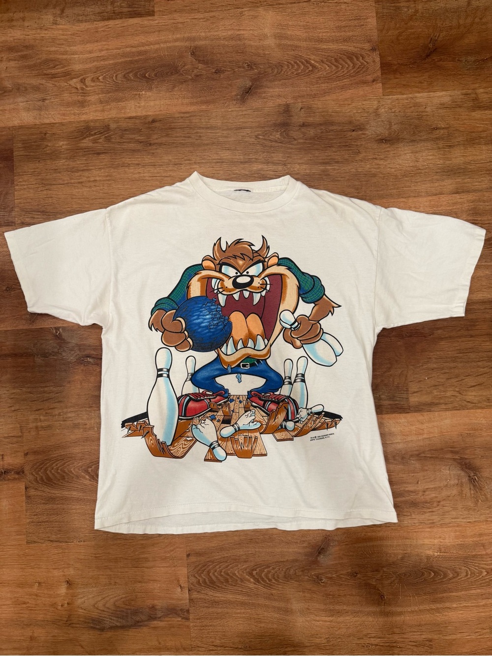 Vintage 1995 Looney Tunes Taz Pro Bowler Graphic Tee Size Large